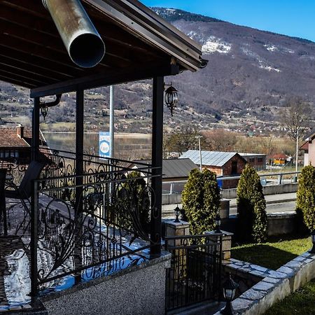 Ema Guest House Плав Экстерьер фото