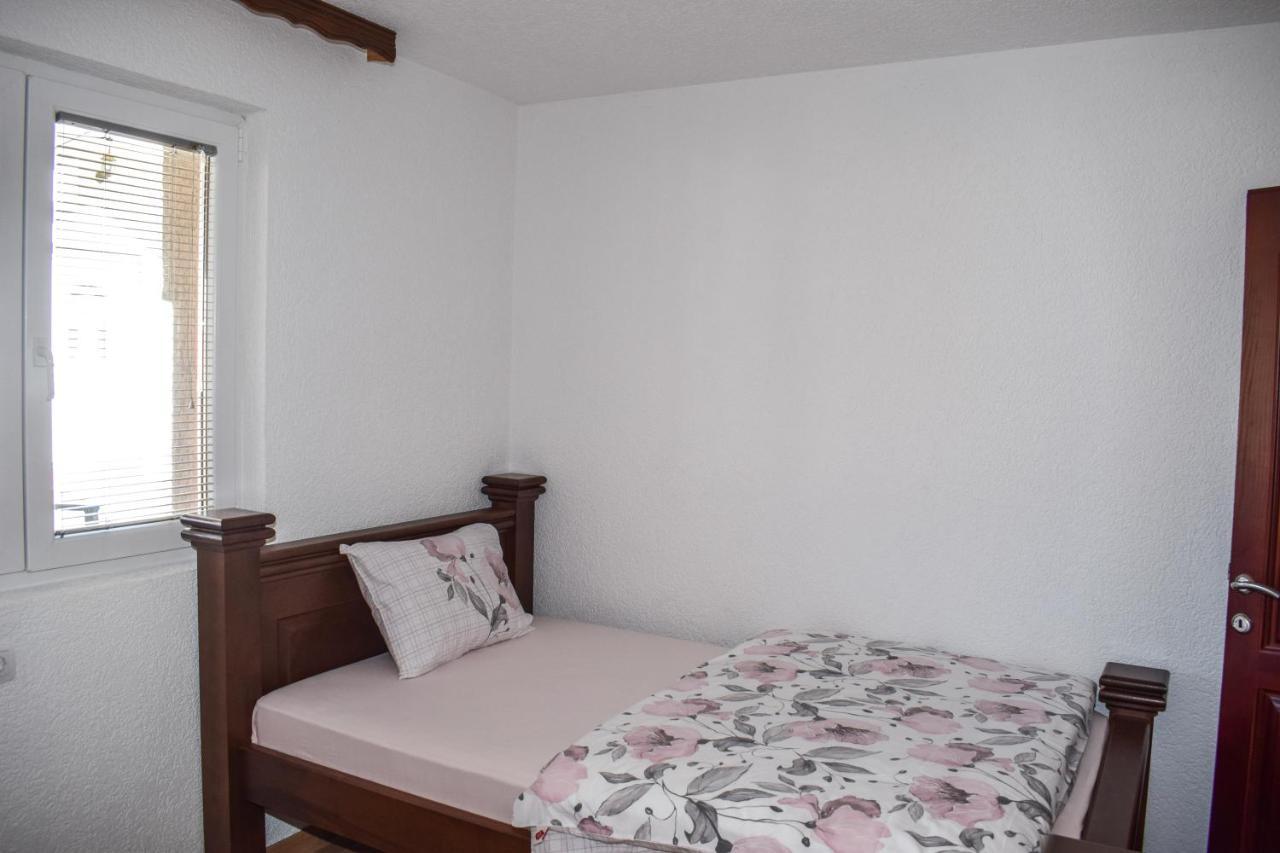 Ema Guest House Плав Экстерьер фото