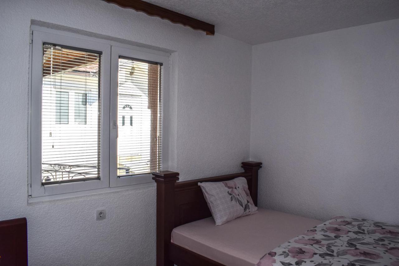 Ema Guest House Плав Экстерьер фото