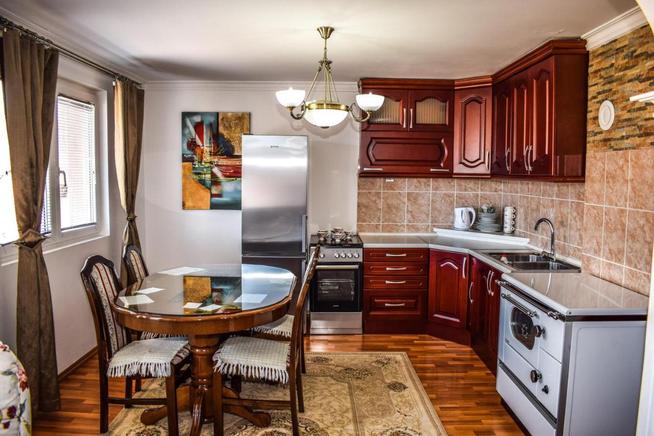 Ema Guest House Плав Экстерьер фото
