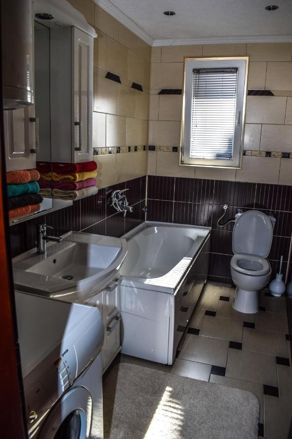 Ema Guest House Плав Экстерьер фото